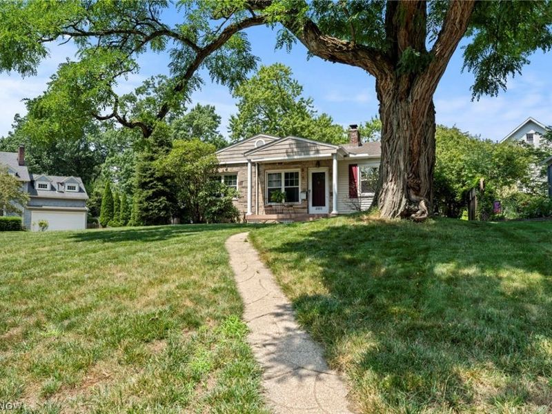 2353 Chestnut Boulevard, Cuyahoga Falls, OH 44223 Photo 3
