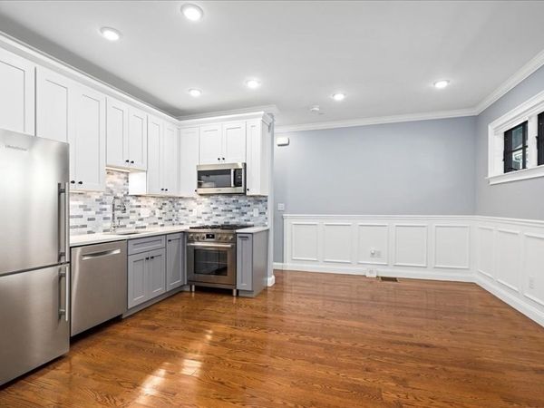 104 Beacon St, Unit 2, Somerville, MA 02143