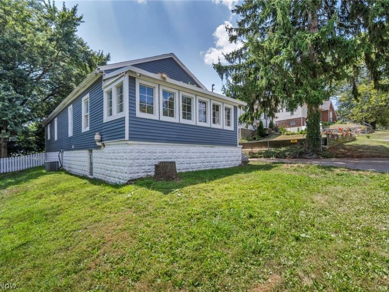 364 Rexford Street, Akron, OH 44314 Photo 3