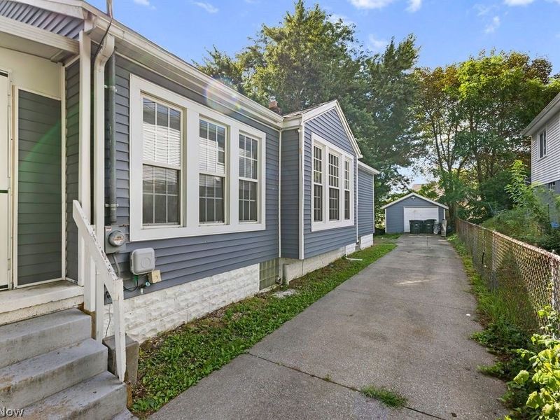 364 Rexford Street, Akron, OH 44314 Photo 3