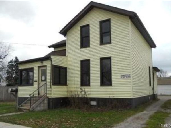 132 N Woodbridge Street, Saginaw, MI 48602