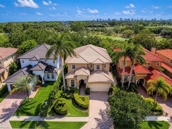 2915 Coco Lakes DR , NAPLES, FL 34105