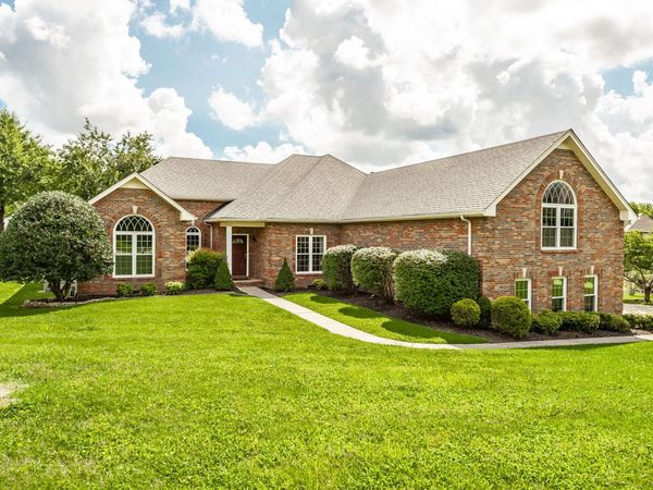 1006 Stafford Ct, Hendersonville, TN 37075