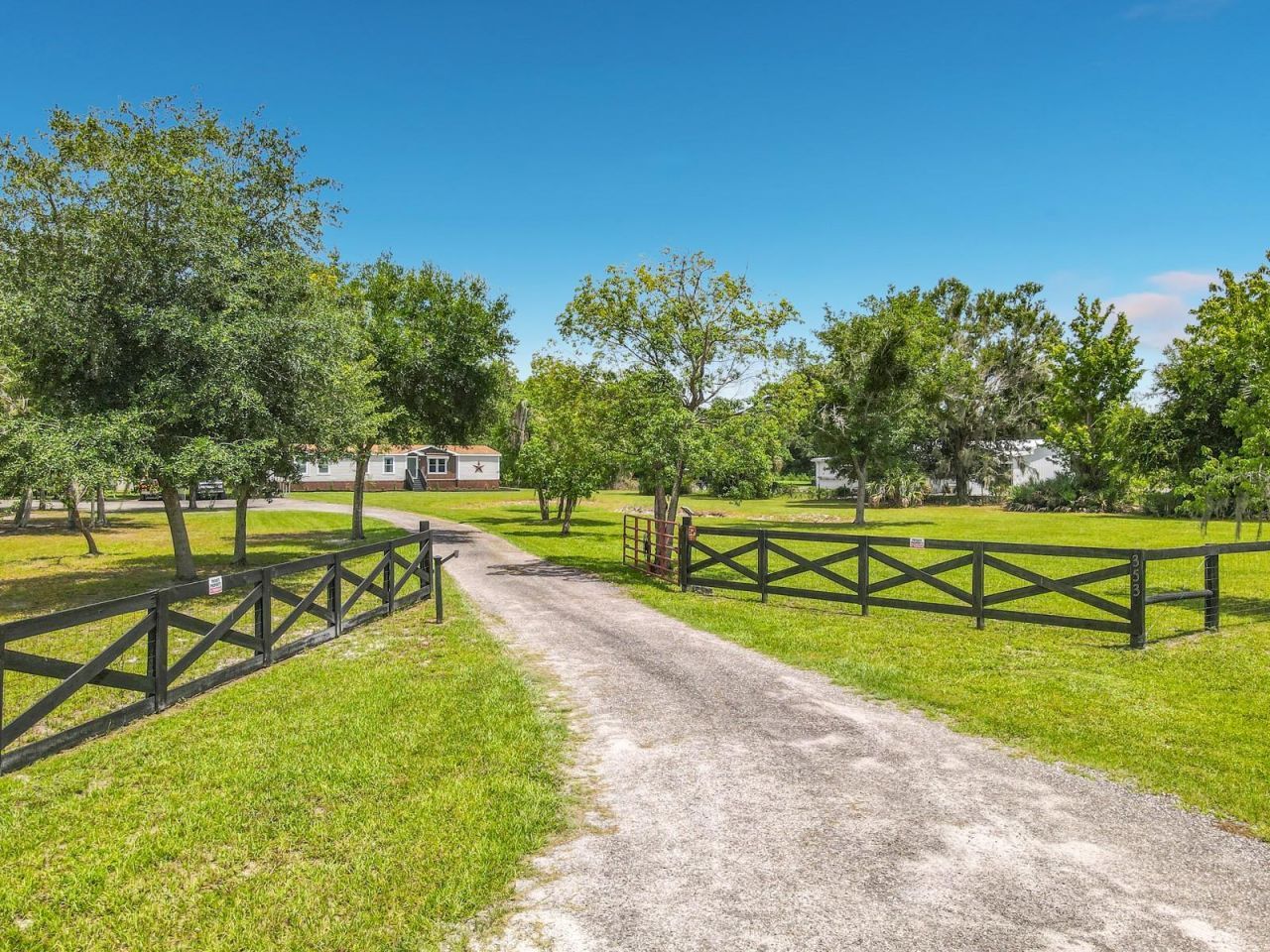 353 Uranus Trail , Osteen, FL 32764 Photo