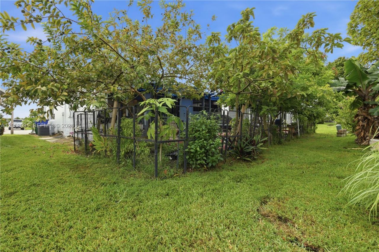 1465 NW 68th Ter , Margate, FL 33063 Photo