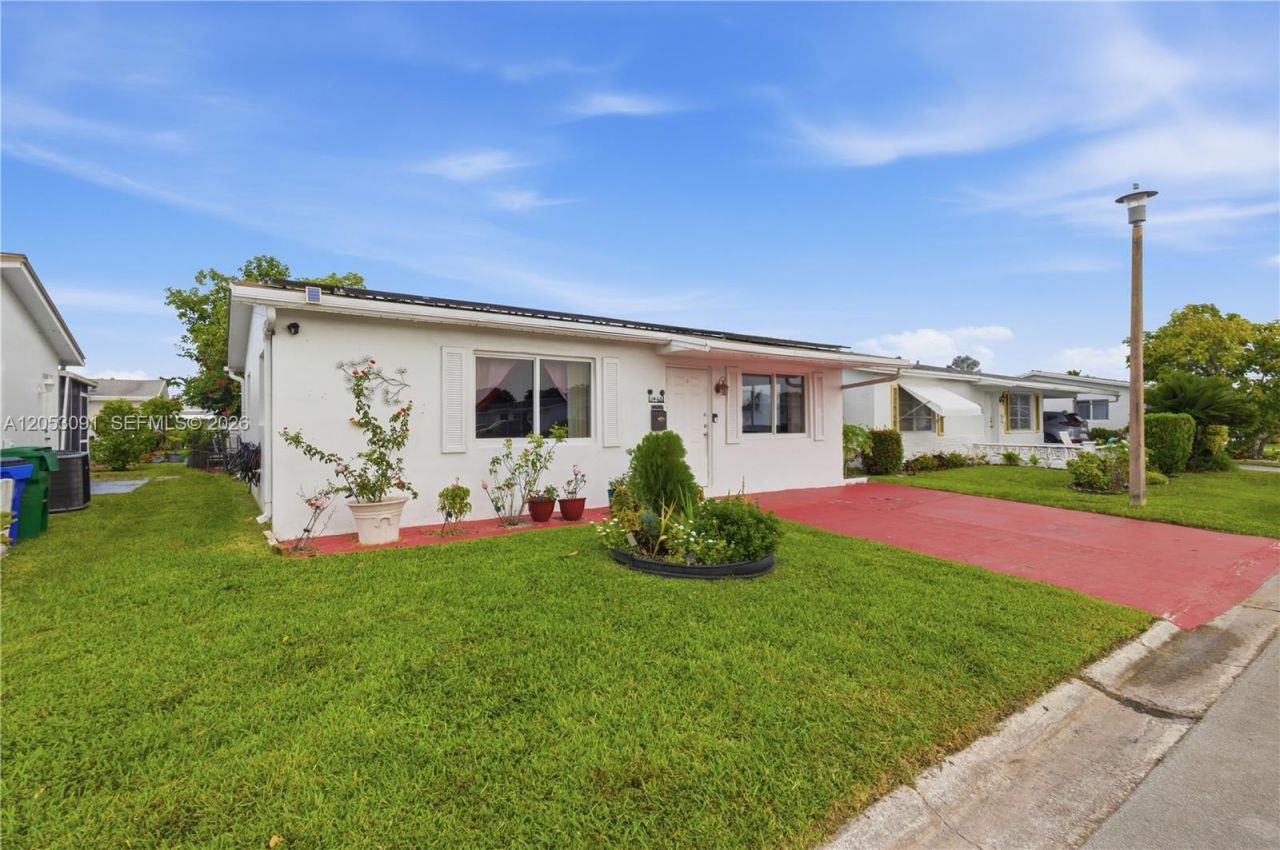 1465 NW 68th Ter , Margate, FL 33063 Photo