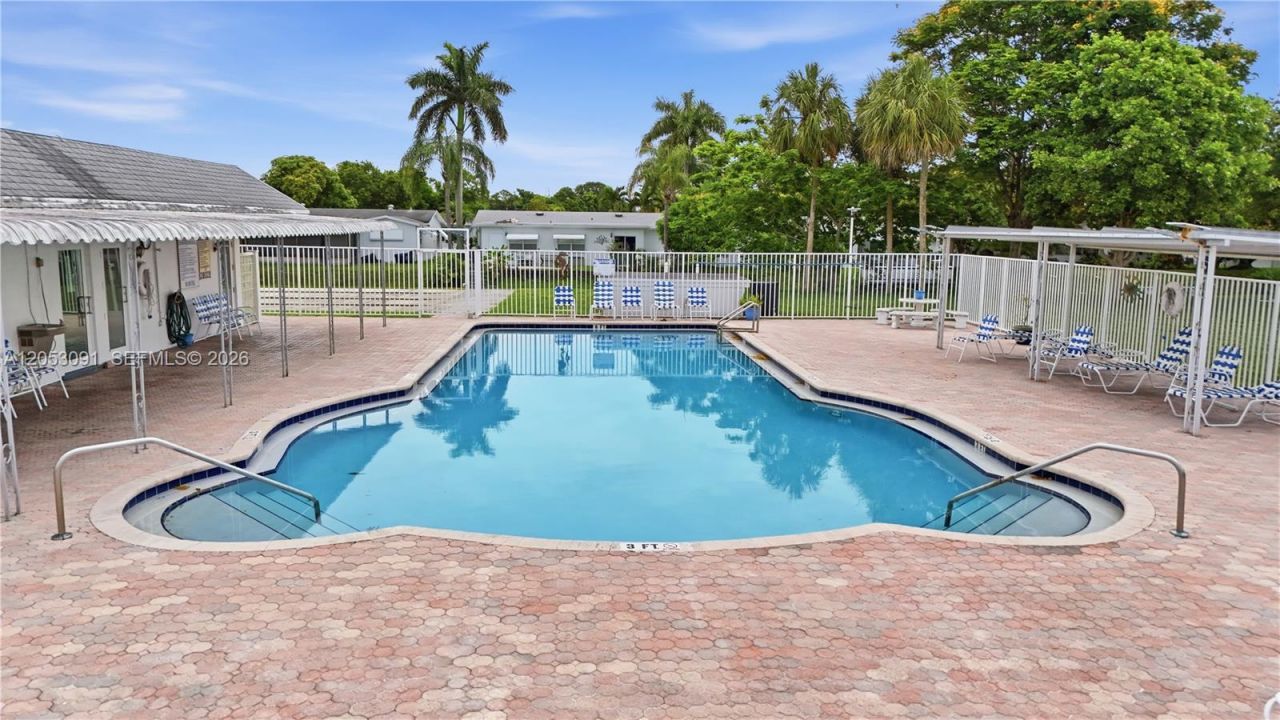 1465 NW 68th Ter, Margate, FL 33063 Photo