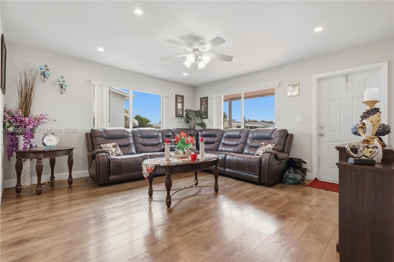 1465 NW 68th Ter , Margate, FL 33063 Photo