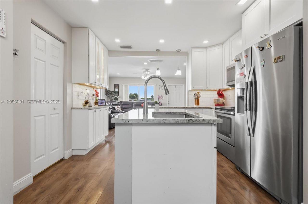 1465 NW 68th Ter , Margate, FL 33063 Photo