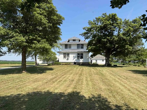 8703 N 100 E Road, Huntington, IN 46750