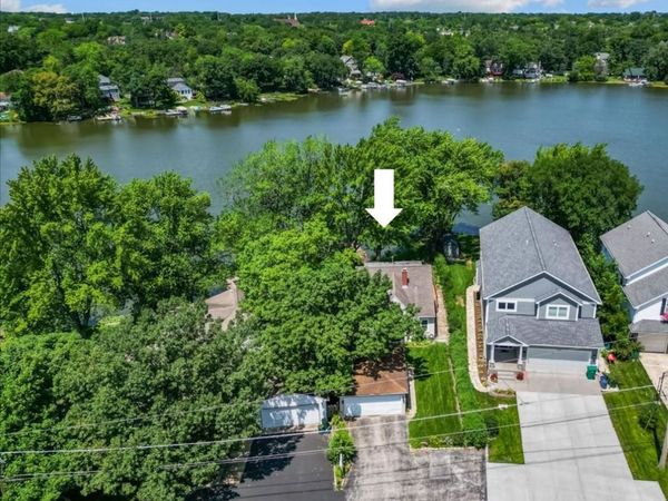24060 N Lakeside Drive , Lake Zurich, IL 60047