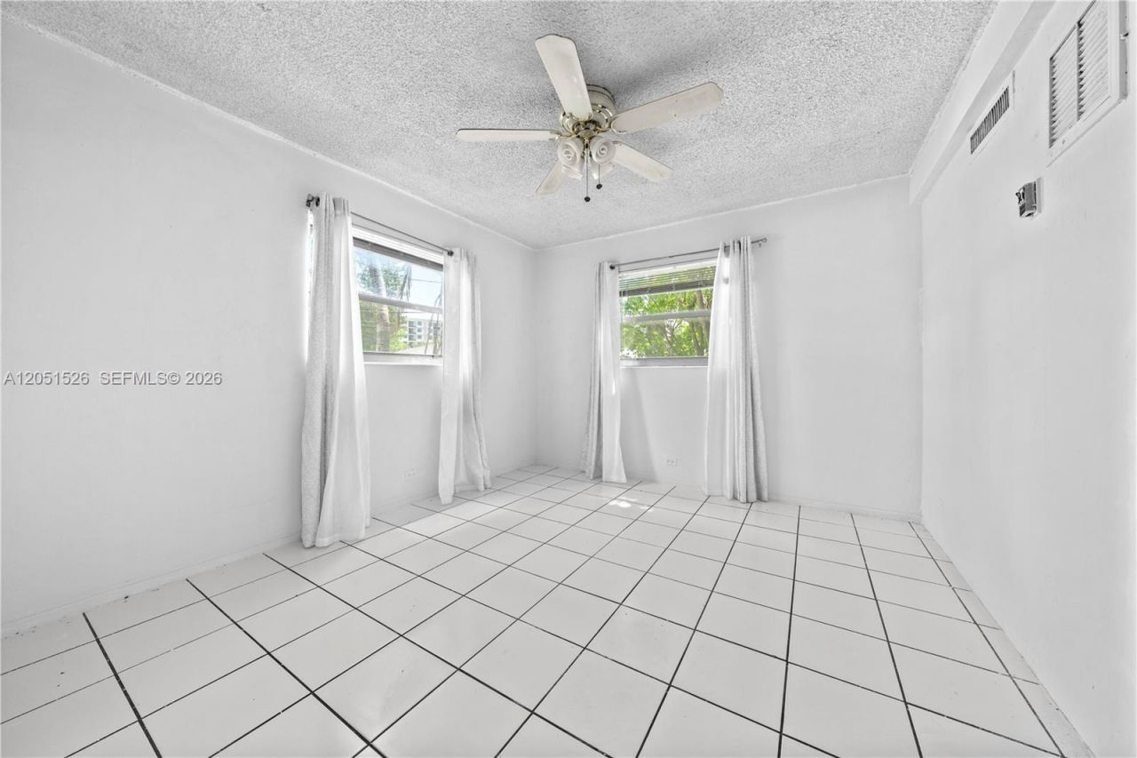 1610 NW N River Dr , Unit 201, Miami, FL 33125 Photo