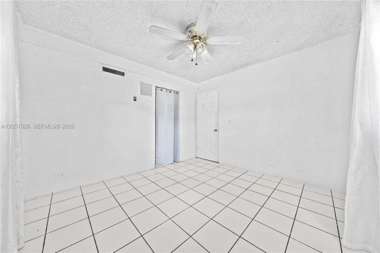 1610 NW N River Dr , Unit 201, Miami, FL 33125 Photo