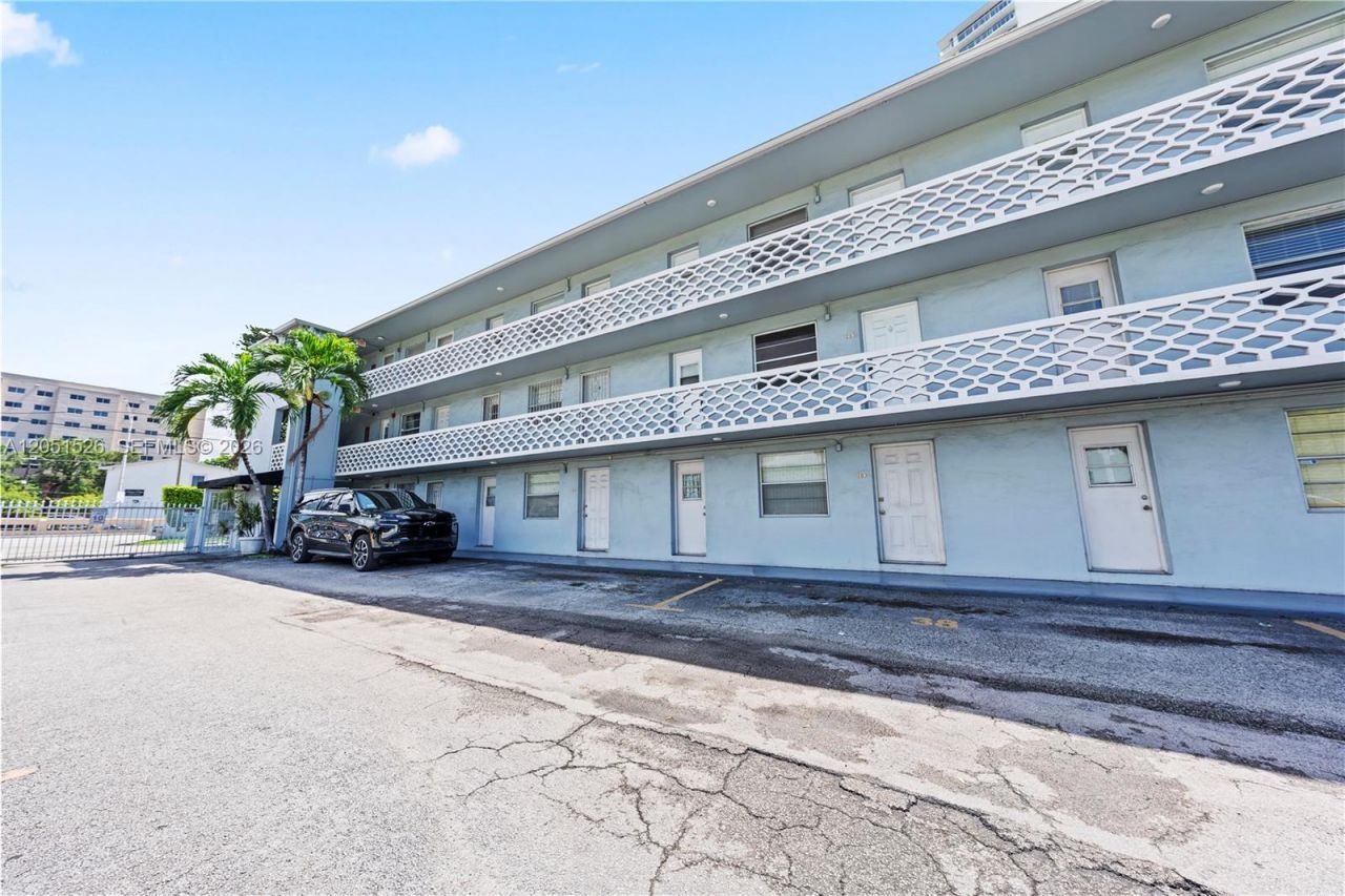 1610 NW N River Dr , Unit 201, Miami, FL 33125 Photo