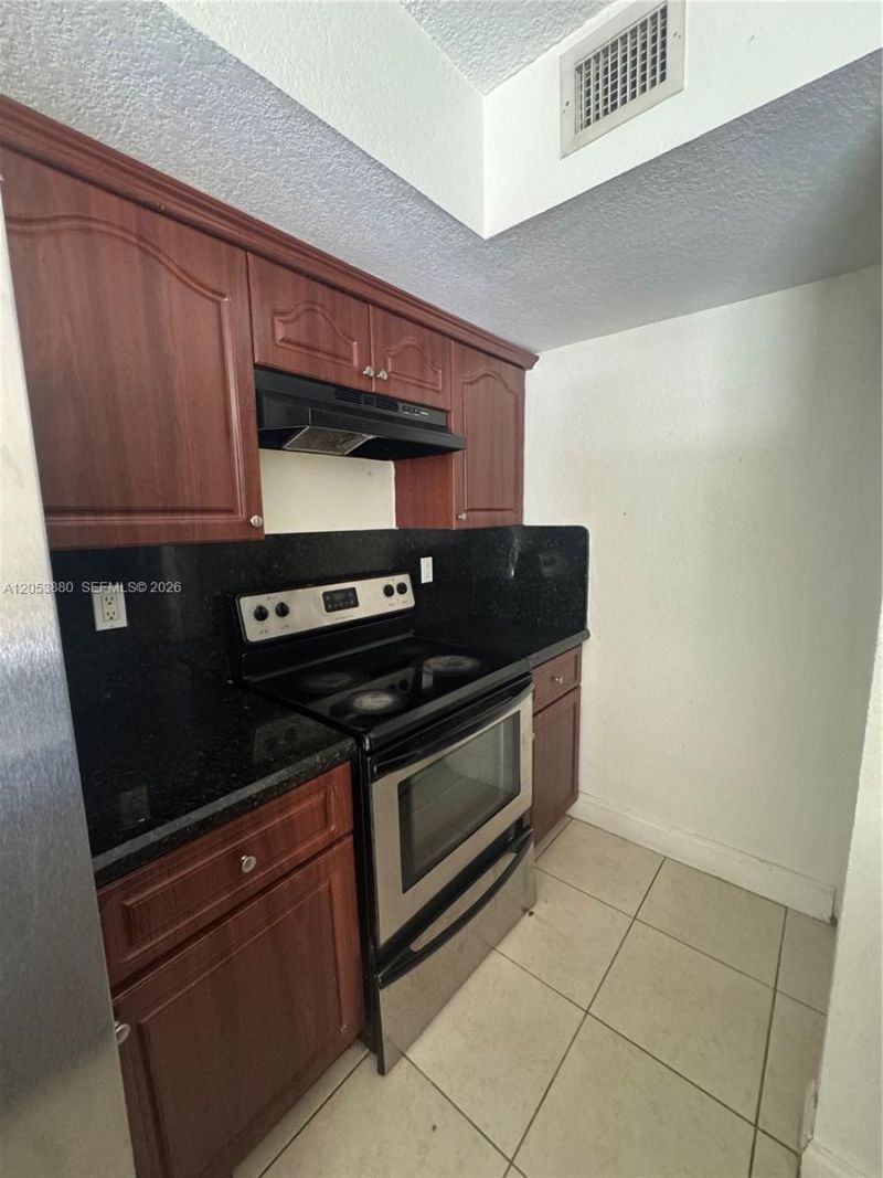 15241 SW 80th St, Unit 310, Miami, FL 33193 Photo