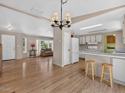 2630 Viking Way, Carson City, NV 89706 Photo