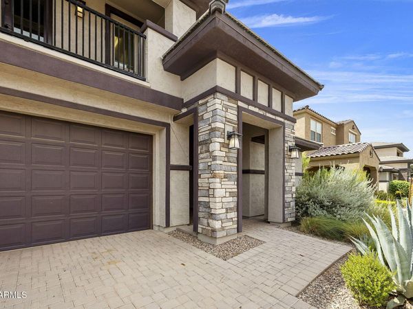 9721 E RADIOACTIVE Drive, Mesa, AZ 85212