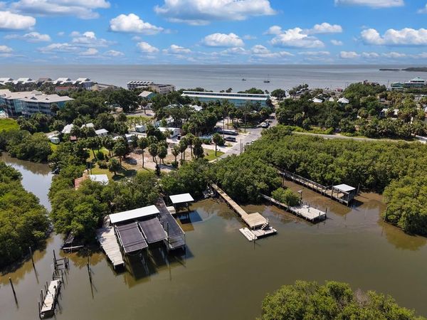 6061 A Street, Cedar Key, FL 32625