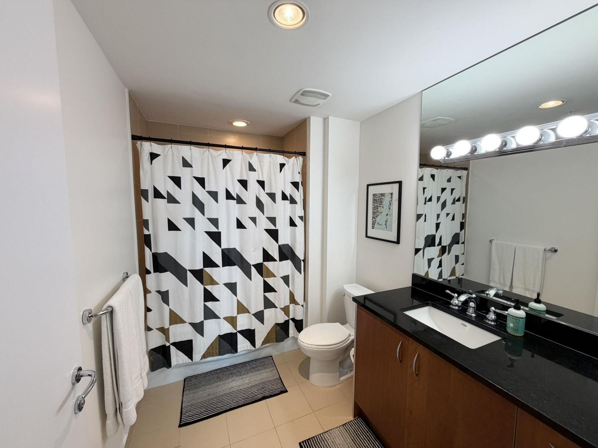 300 S Biscayne Boulevard, Unit T-2208, Miami, FL 33131 Photo