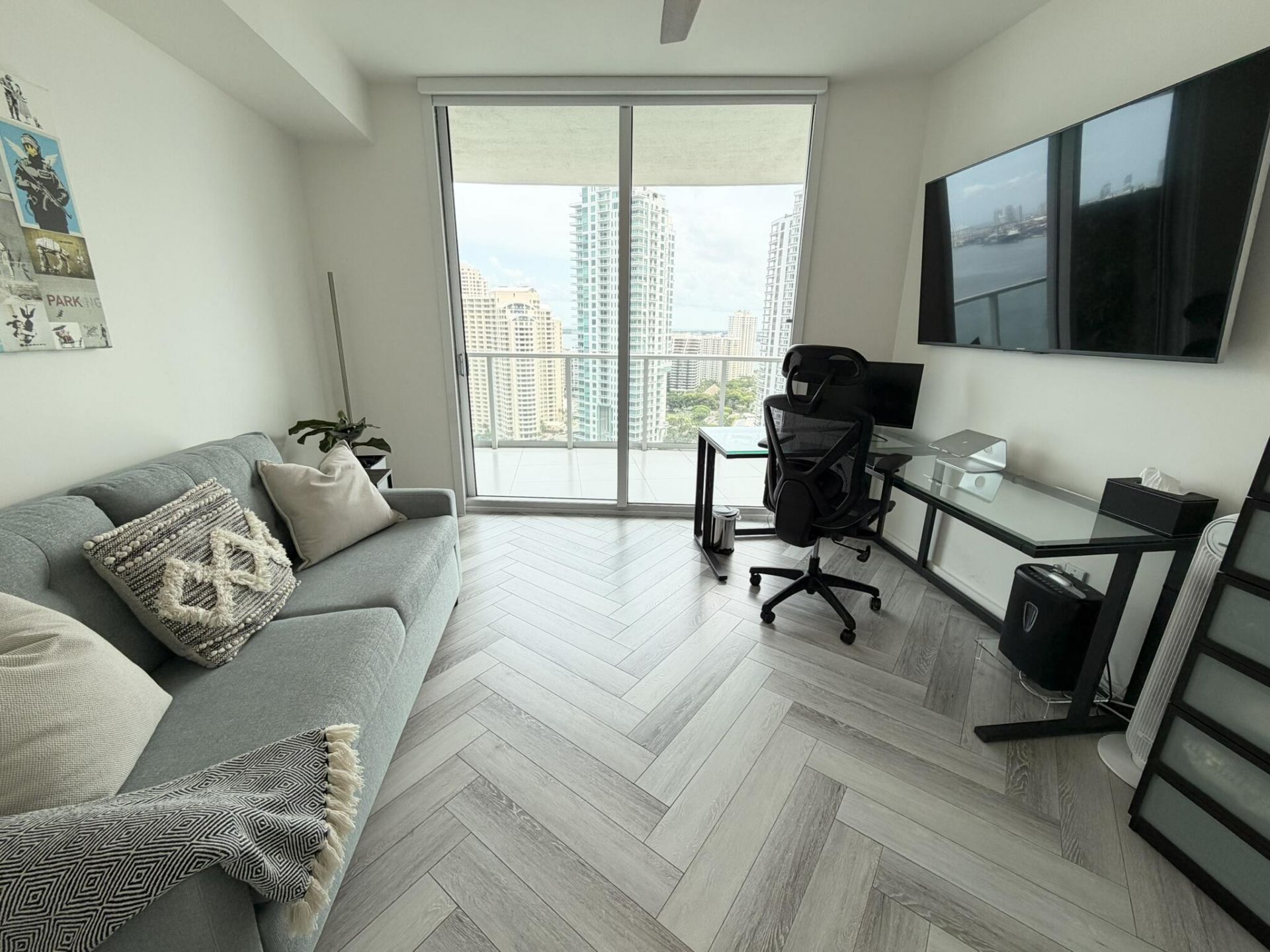 300 S Biscayne Boulevard, Unit T-2208, Miami, FL 33131 Photo