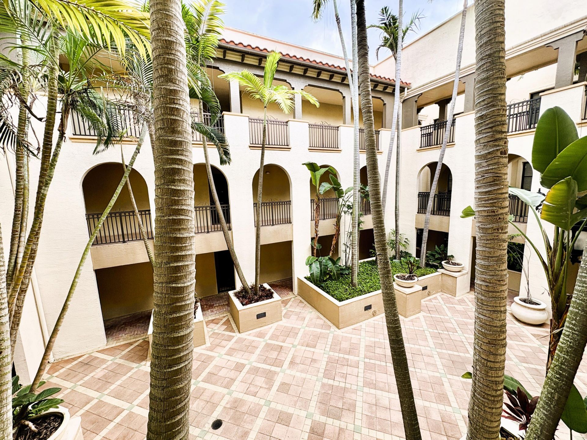 3020 NW 125th Avenue, Unit 315, Sunrise, FL 33323 Photo
