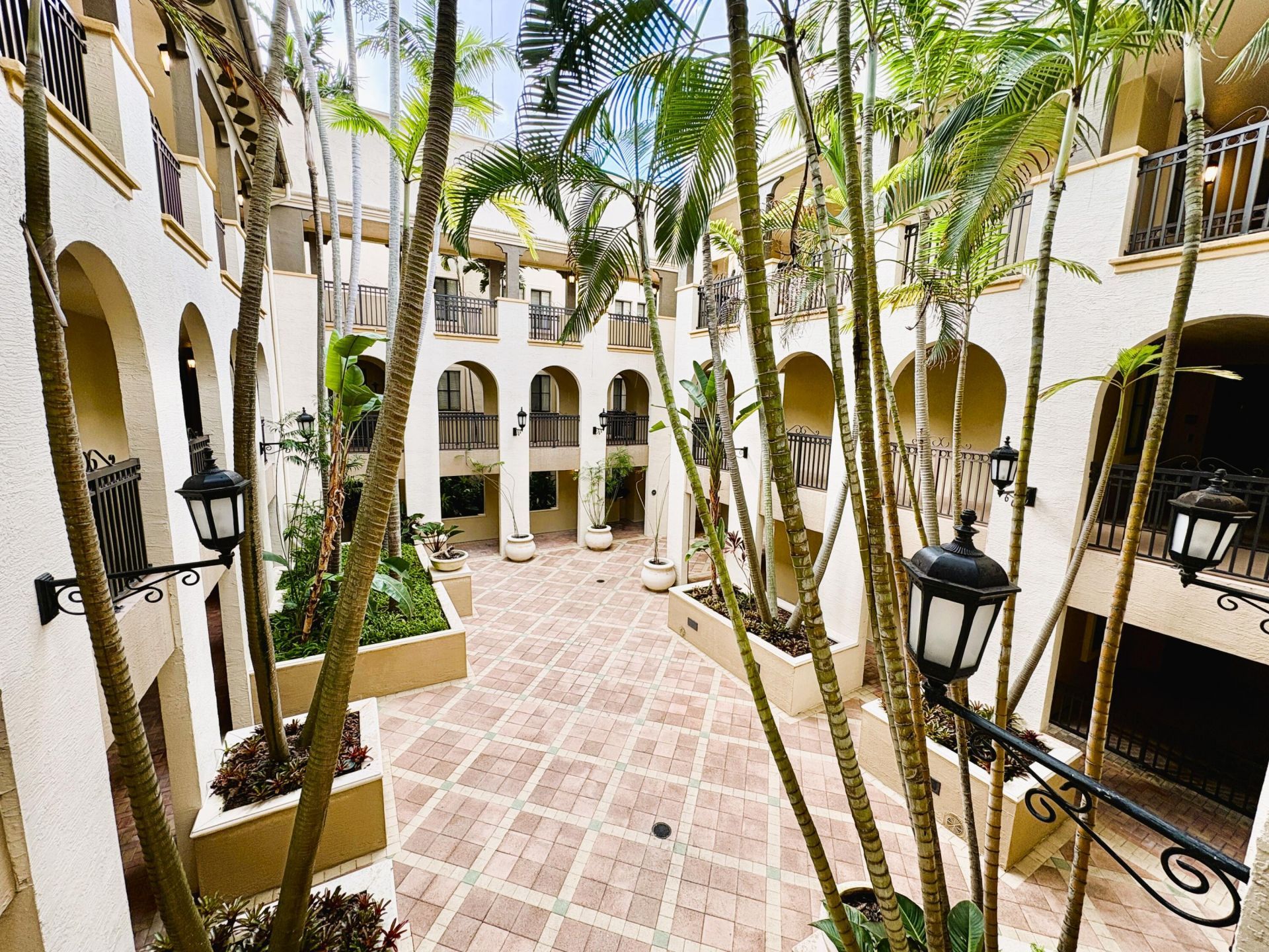 3020 NW 125th Avenue, Unit 315, Sunrise, FL 33323 Photo