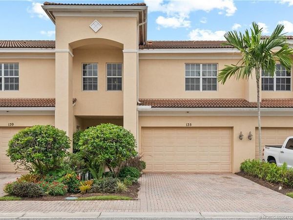 135 SW WALKING Path, Stuart, FL 34997