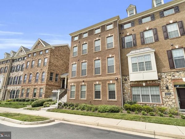 22515 NAUGATUCK SQUARE, ASHBURN, VA 20148