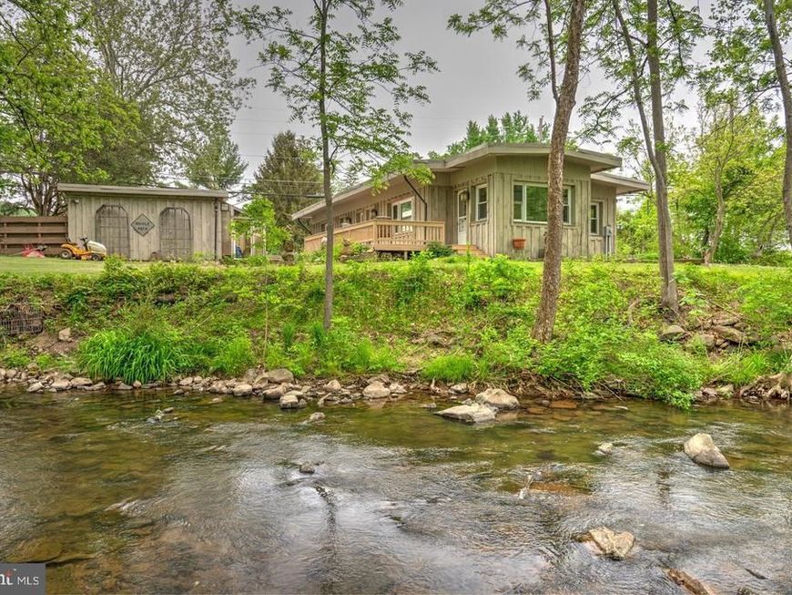 3671 Saint Peters Road, Elverson, PA 19520 Main Photo