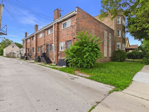 7915 S Saginaw Avenue , Unit F, Chicago, IL 60617