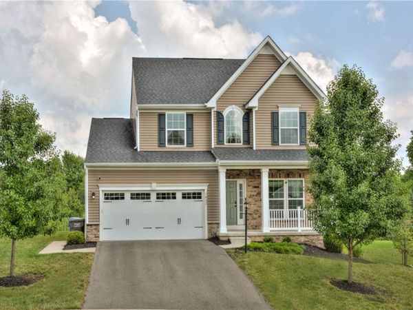1032 Blackhawk Drive , Valencia, PA 16059
