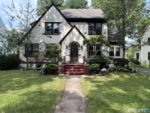 114 Colony, New Haven, CT 06511