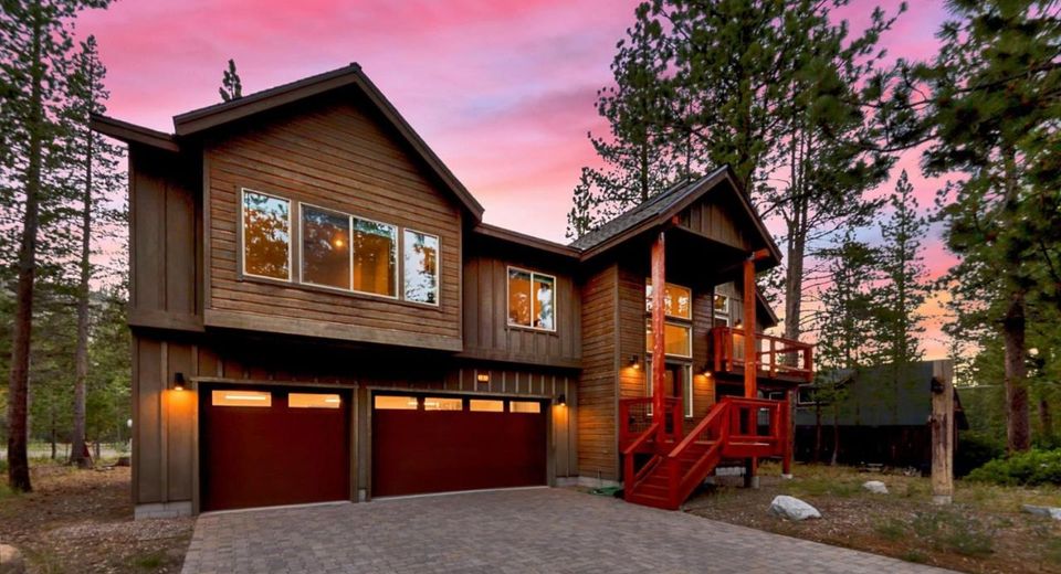 2810 Saint Nick Way, South Lake Tahoe, CA 96150 Photo