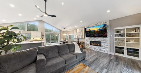 2810 Saint Nick Way, South Lake Tahoe, CA 96150 Photo