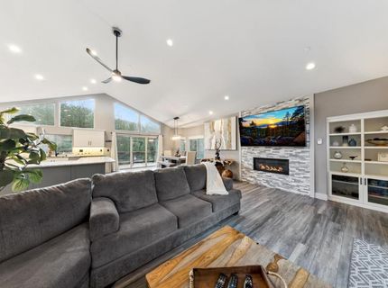 2810 Saint Nick Way, South Lake Tahoe, CA 96150 Photo