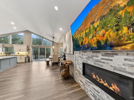 2810 Saint Nick Way, South Lake Tahoe, CA 96150 Photo