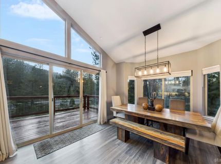 2810 Saint Nick Way, South Lake Tahoe, CA 96150 Photo