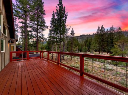 2810 Saint Nick Way, South Lake Tahoe, CA 96150 Photo