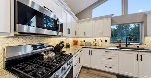 2810 Saint Nick Way, South Lake Tahoe, CA 96150 Photo