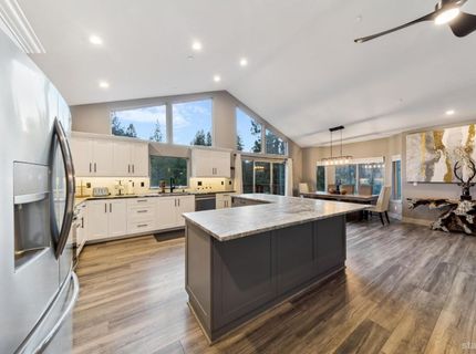 2810 Saint Nick Way, South Lake Tahoe, CA 96150 Photo