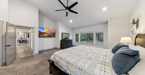 2810 Saint Nick Way, South Lake Tahoe, CA 96150 Photo