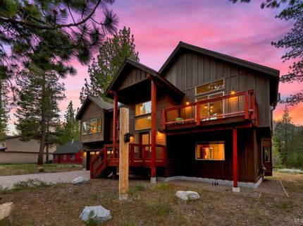 2810 Saint Nick Way, South Lake Tahoe, CA 96150 Photo