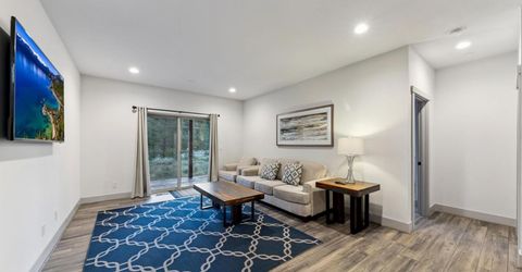 2810 Saint Nick Way, South Lake Tahoe, CA 96150 Photo