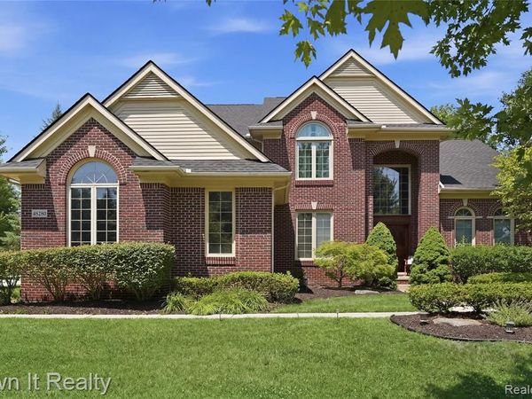 48280 Gladstone Road , CANTON, MI 48188