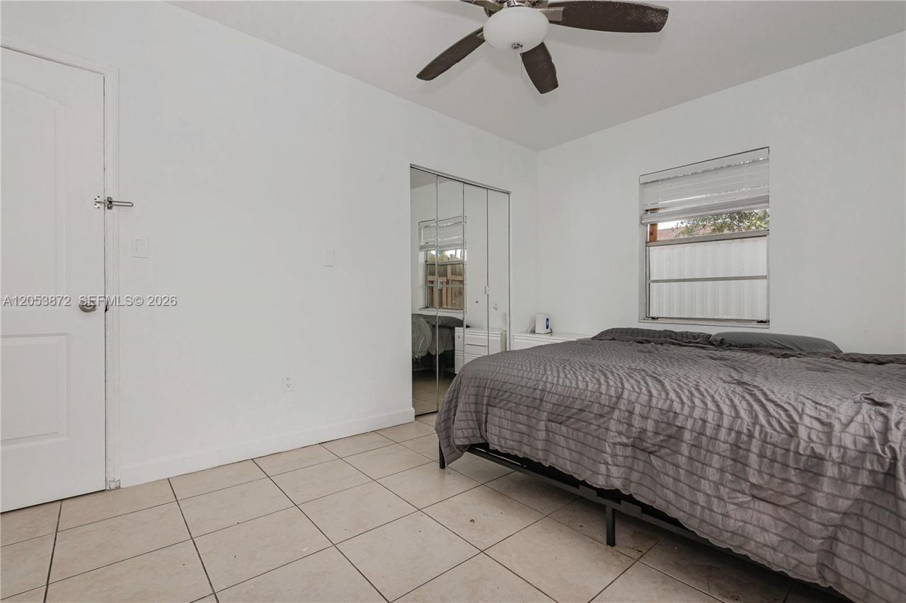 681 NE 1st Pl, Hialeah, FL 33010 Photo