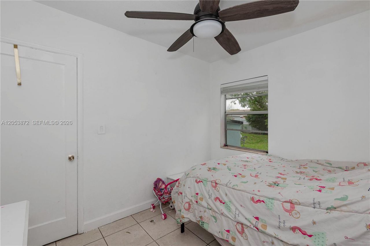 681 NE 1st Pl, Hialeah, FL 33010 Photo