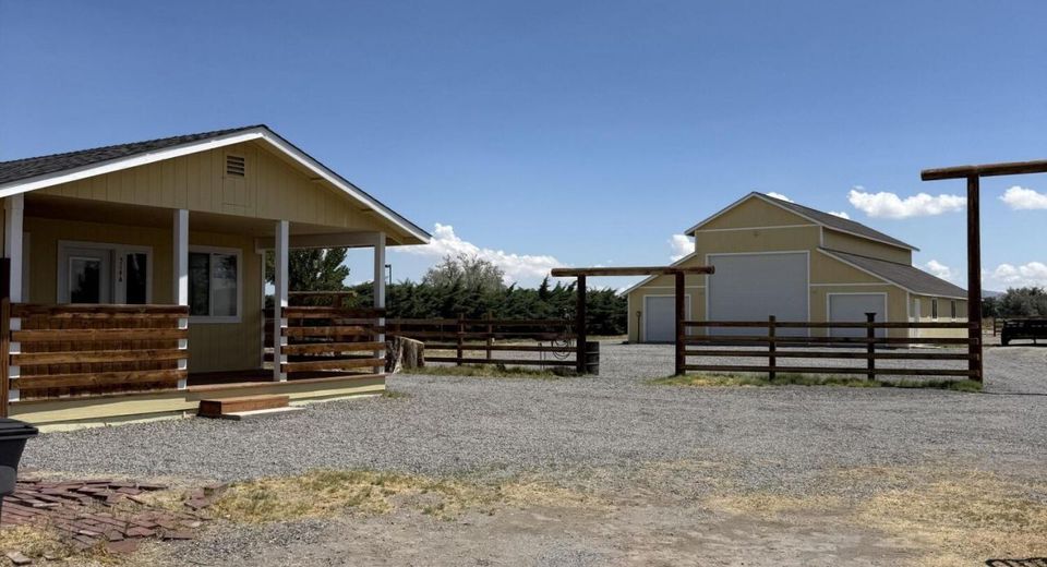 514 N Oregon Street, Yerington, NV 89447 Photo