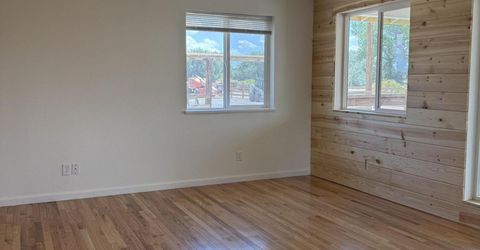514 N Oregon Street, Yerington, NV 89447 Photo