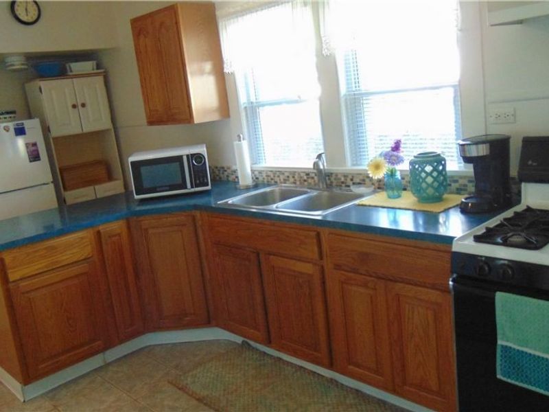 34090 Roberts Road, Eastlake, OH 44095 Photo 16