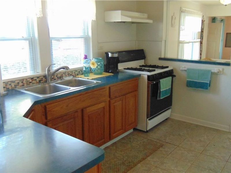 34090 Roberts Road, Eastlake, OH 44095 Photo 18